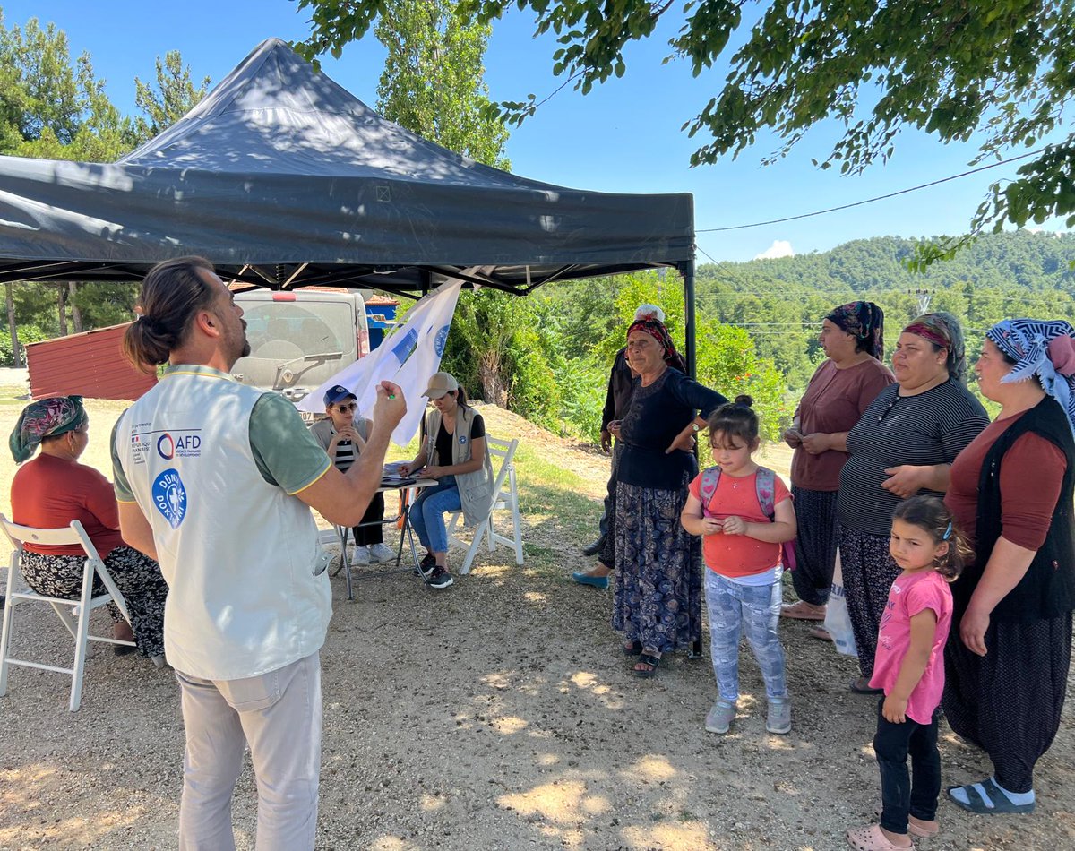 dunyadoktorlari's tweet photo. While 16 months have passed since the devastating 7,8 and 7,6 magnitude earthquakes that shook Türkiye and Syria on #February6, DDD/MdM Türkiye continues to support the needs of those affected by the earthquake in #Hatay, with the support of @AFD_France &amp; @Fondationfrance. ⤵️ https://t.co/PMLoY6LZm8
