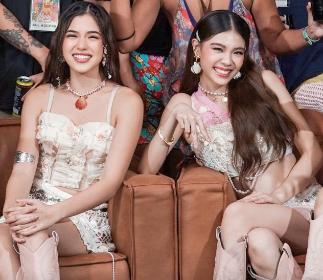 tausjnk's tweet image. Big smiles for Aiah and Stacey 😁 
Sobrang ganda niyo 🫶🏻