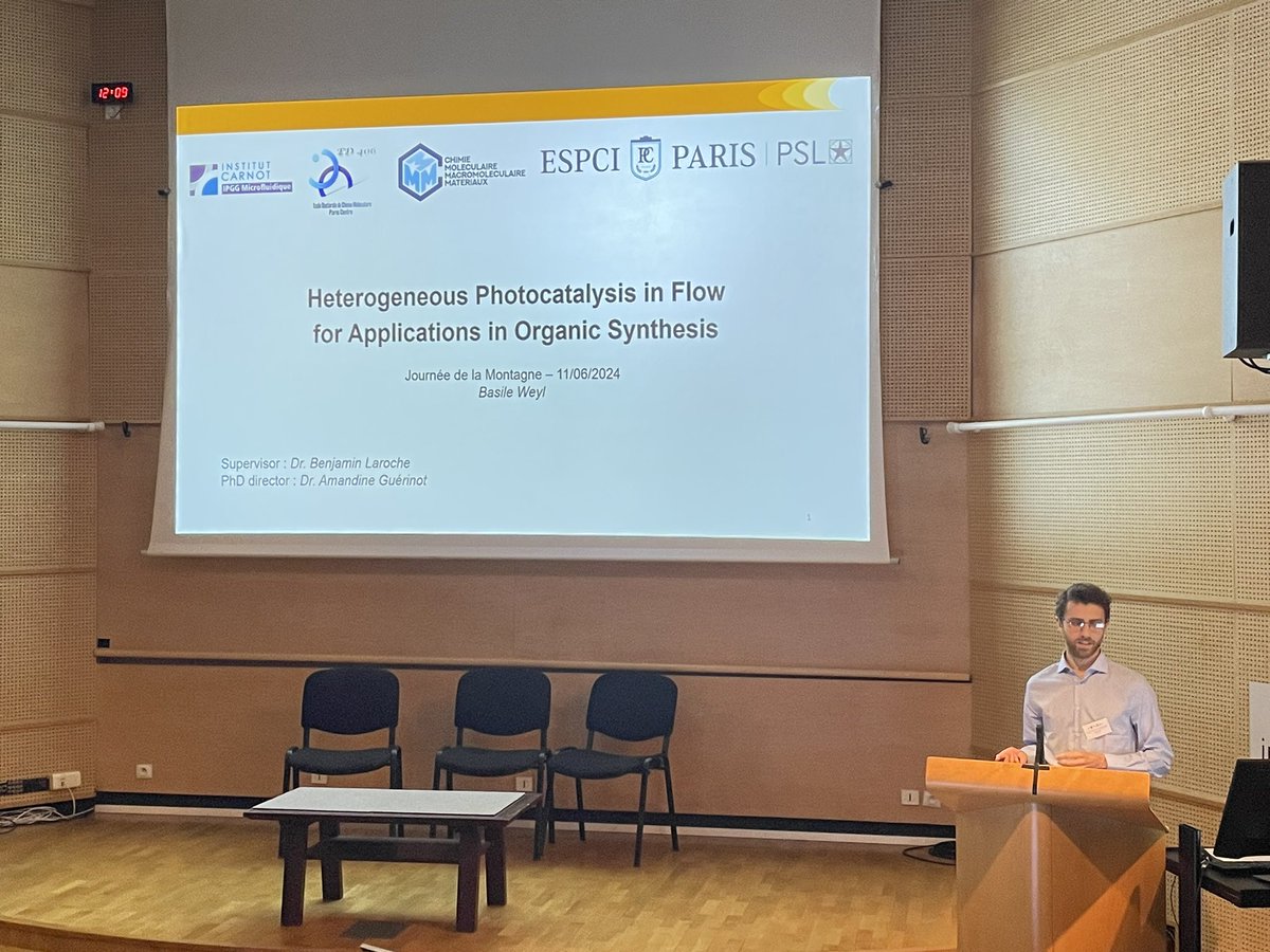 C3M - ESPCI Paris (@c3m_espci) on Twitter photo Basile, 2nd year PhD student at C3M, presented his work on flow heterogenous photochemistry at the Journée de la Montagne Sainte Geneviève #JMSG24 <a href="/BPLaroche/">Laroche Benjamin</a> 👏 Basile, 2nd year PhD student at C3M, presented his work on flow heterogenous photochemistry at the Journée de la Montagne Sainte Geneviève #JMSG24 <a href="/BPLaroche/">Laroche Benjamin</a> 👏