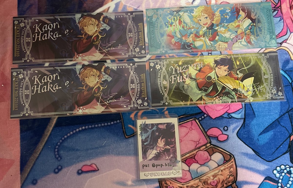 【譲渡】 あんスタ ホロチケ 

譲→○光 こはく 凪砂
    ◎真 ジュン 鉄虎 忍 つむぎ ゆうた 薫 宙 弓弦

求→○250円  ◎200円  ＋送料

1枚から譲渡可能