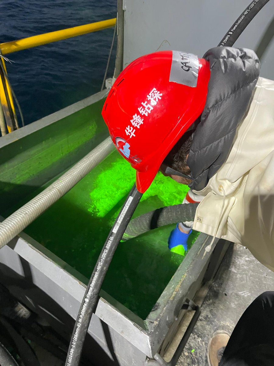 NamCoDigest's tweet photo. To track down core contamination by drilling fluids, we added fluo dye to the mixture, painting the @icdpDrilling pipes in this vivid green https://t.co/IiqAYcuzT6