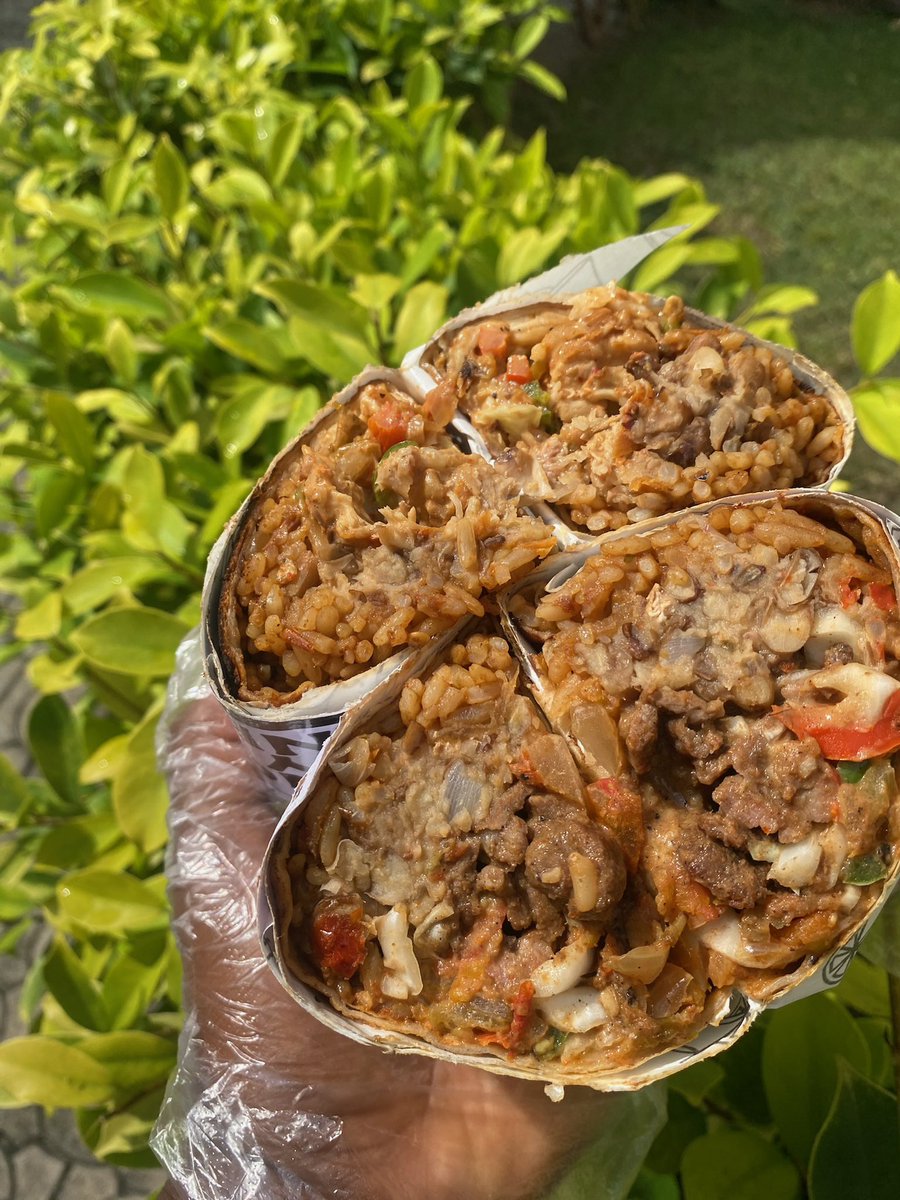 wingmyline's tweet photo. Want something easy to eat, nutrient rich and filling? Easy, get a BURRITO 🤤😍
Order our burrito with any protein  and flavor of your choice!

Click the link in bio to order 🖤 https://t.co/8kzGE9dp68