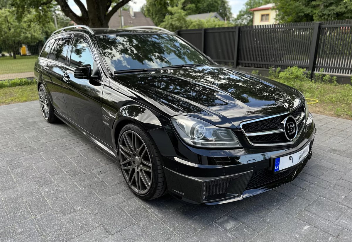 realUNICARNS's tweet photo. Member's 2013 Mercedes-Benz BRABUS B63S for sale in Latvia. More info and price on eBay Ad:> https://t.co/dKPoL2pWoZ
#mercedesamg #mercedesbenz #BRABUS #brabusrocket #unicarns https://t.co/u7r8OJsyDv