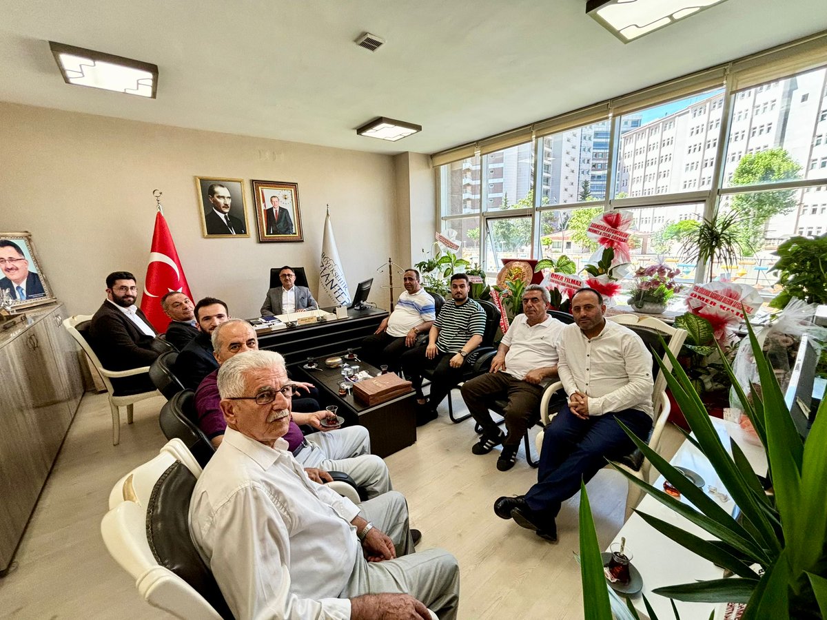 Av. Hasan TEKE (@av_hasanteke27) on Twitter photo Hayırlı olsun ziyaretinde bulunan Gaziantep Mar-Der Başkanı Sn.<a href="/agirmanibrahim/">İbrahim Ağırman</a> bey ve yönetimine gönülden teşekkür ediyorum.
İyi ki varsınız...
<a href="/RTErdogan/">Recep Tayyip Erdoğan</a> <a href="/fahrettinaltun/">Fahrettin Altun</a> <a href="/FatmaSahin/">Fatma Şahin</a> Hayırlı olsun ziyaretinde bulunan Gaziantep Mar-Der Başkanı Sn.<a href="/agirmanibrahim/">İbrahim Ağırman</a> bey ve yönetimine gönülden teşekkür ediyorum.
İyi ki varsınız...
<a href="/RTErdogan/">Recep Tayyip Erdoğan</a> <a href="/fahrettinaltun/">Fahrettin Altun</a> <a href="/FatmaSahin/">Fatma Şahin</a>