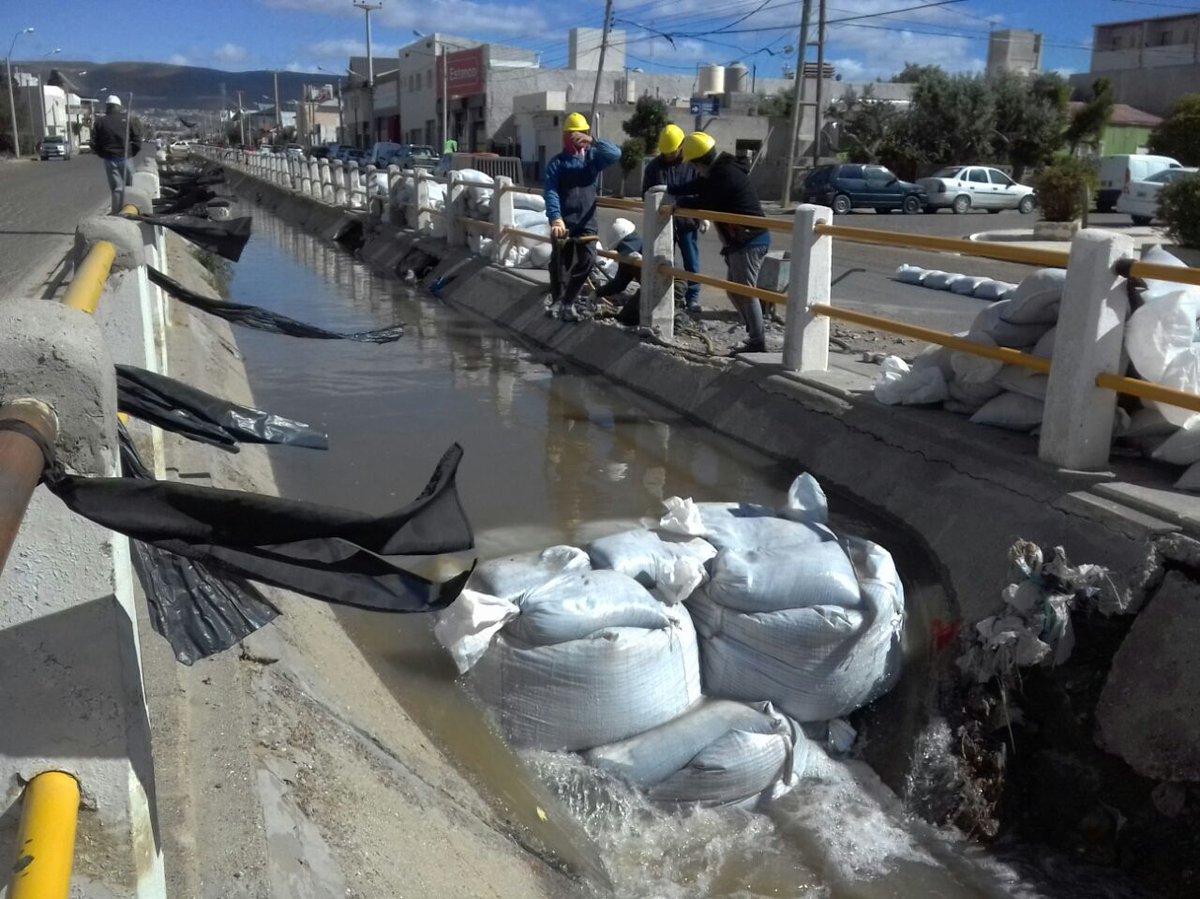 🤔

Disculpen, estuve medio colgado con las noticias...

Ya se optimizó la capacidad del canal evacuador de la Avenida Roca, no???

Digo... ahora que se vienen más lluvias...