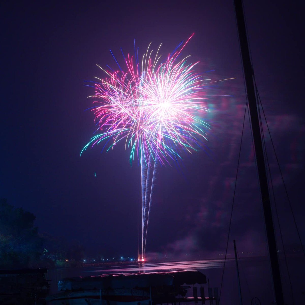 We are thrilled to announce the Fireworks Crew as our 2024 Big Parade Grand Marshals in honor of this year’s theme: Light up the Sky on the Fourth of July! Read more at starspangledspectacular.net/news-updates.