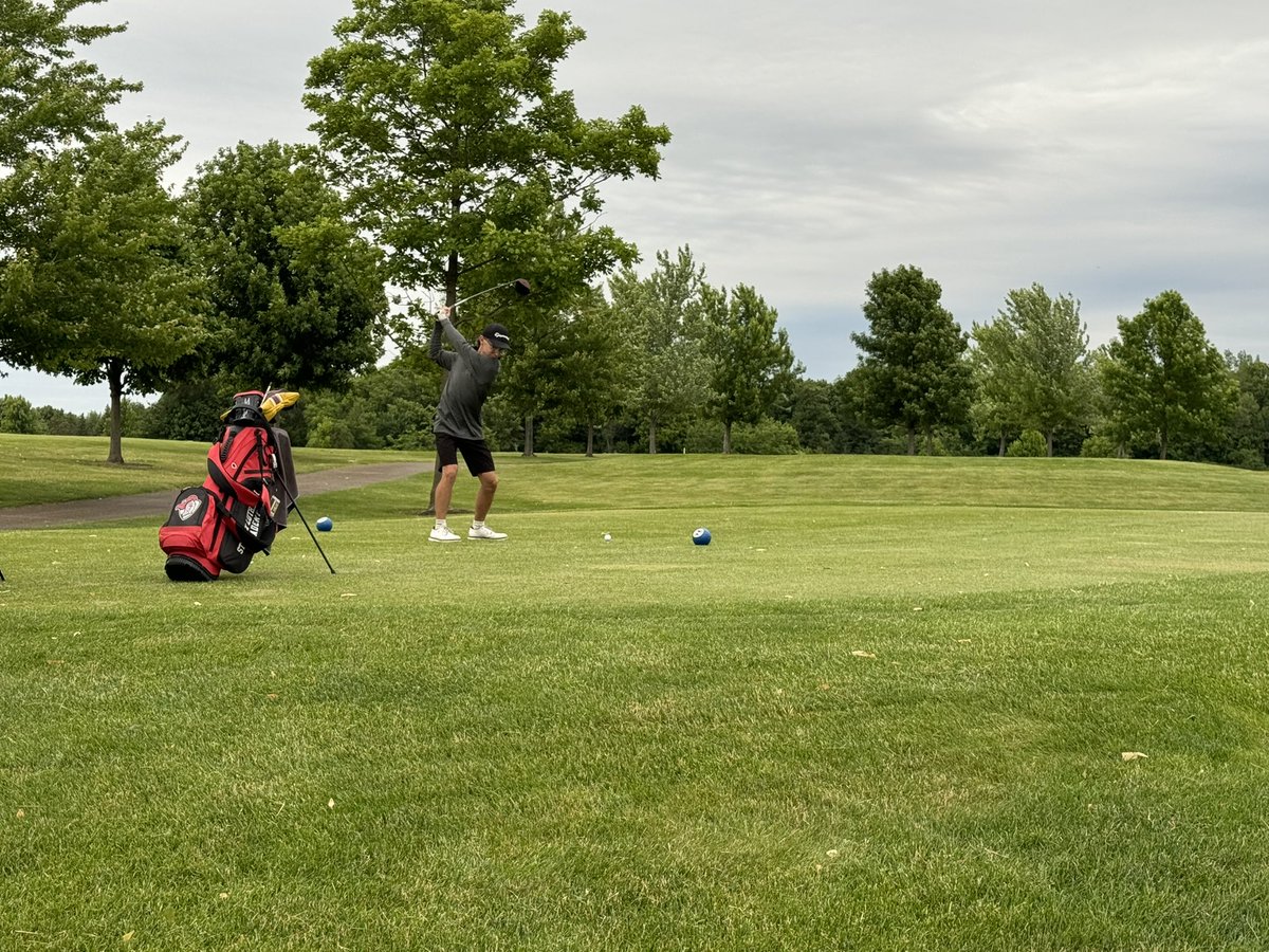 CoachBunkowske's tweet photo. @StCroixLutheran Junior, Evan Wood, teeing off at his first @MSHSL state appearance. Go Evan! https://t.co/IYUjYXGoka