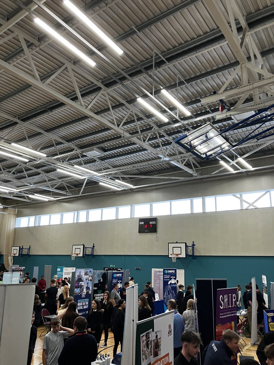 BusEd_CompSTJ's tweet photo. @st_johnsacademy fantastic pupil engagement at our Careers Fair today, thank you to all employers, training providers, charities and further education establishments for coming along. https://t.co/GUOEQe5Tdm