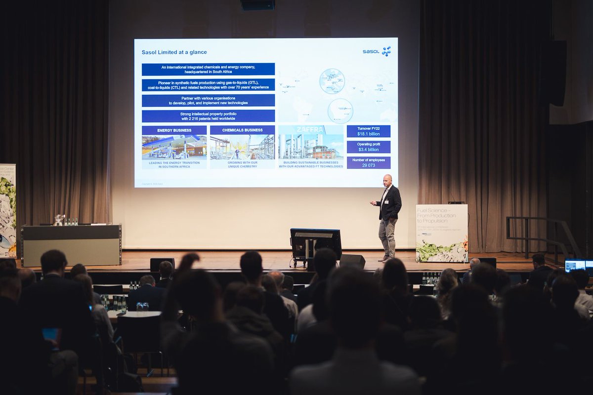 fuelsciencenter's tweet photo. ๐ฅThe first day of our 12th International Conference started with some words from @RWTH rector Ulrich Rรผdiger. We are looking forward to the presentations and discussions that are still to come.๐ฌ
#fuelscience #fuelsciencecenter #propulsion #clustersofexcellence https://t.co/r7GMM7t97i