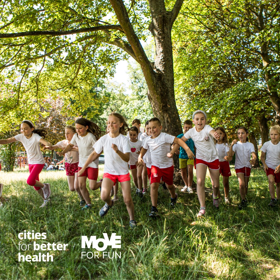 citiesdiabetes's tweet photo. Active playtime is crucial to healthy and happy childhood development 🤸♂️ 🛴Discover how our partners have added fun, joy and seriously active playtime in vulnerable urban communities all over the world ➡️ https://t.co/U7A8h5gYIo #MoveForFun #InternationalDayofPlay @ISCA_tweet https://t.co/E9YBmoxaXr