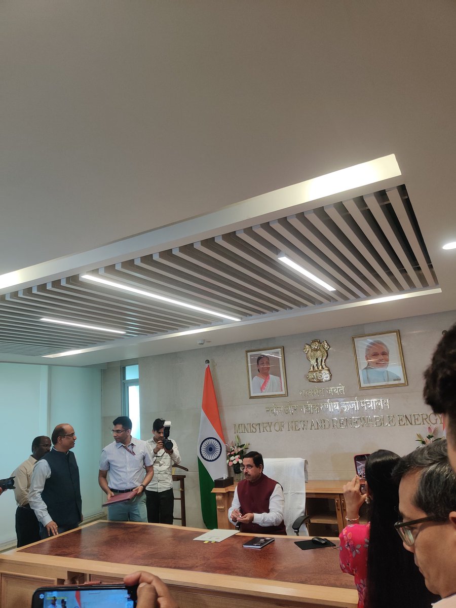 Pralhad Joshi takes charge as the New and Renewable Energy Minister
