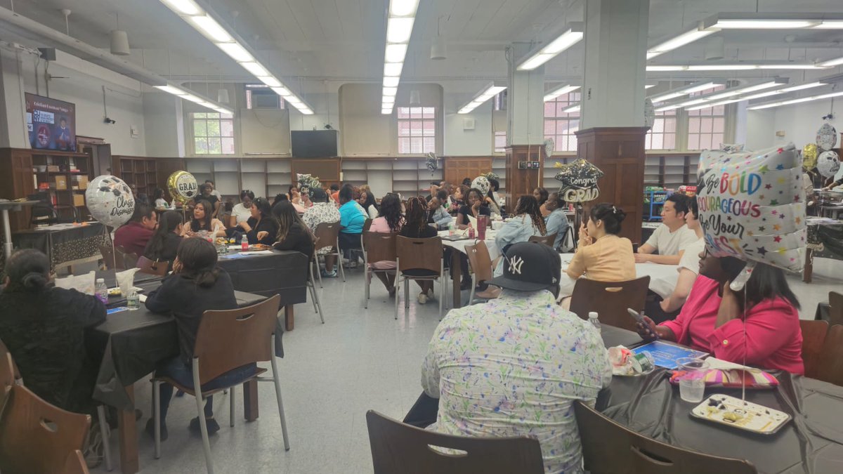 johnjaylaw's tweet photo. "Education is the passport to the future, for tomorrow belongs to those who prepare for it today". -Malcolm X
John Jay School for Law held their 1st Annual Scholarship Dinner. Students were awarded over $5000. in college academic scholarships. #johnjaylaw #johnjaystrong https://t.co/ktA6oBajew