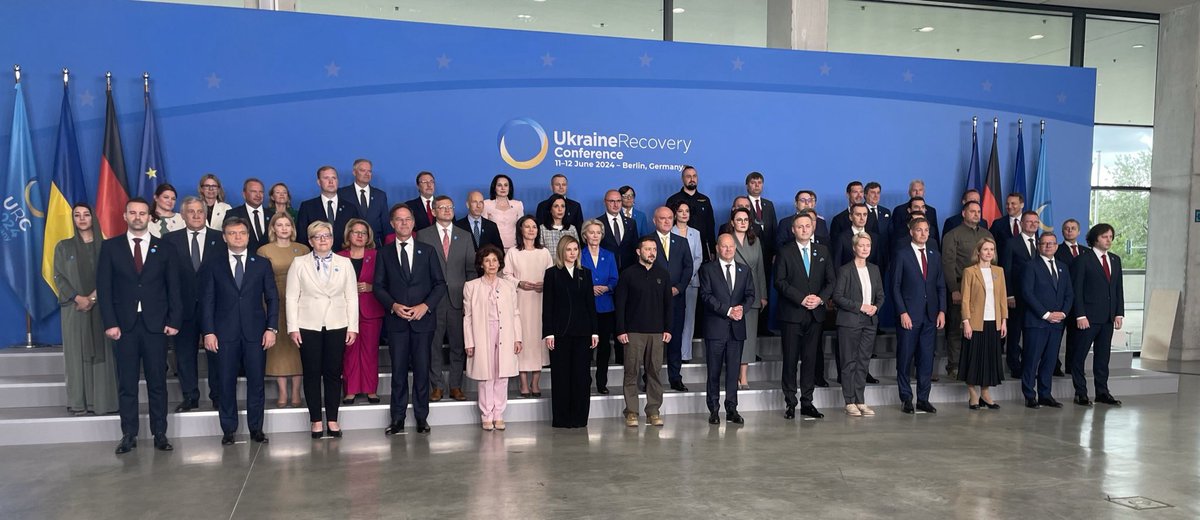 Ursula von der Leyen (@vonderleyen) on Twitter photo Since the war began, the EU and its Member States provided nearly €100 bn to support Ukraine.
The paradigm shift is our €50 bn Ukraine Facility.
Thank you, @Bundeskanzler and <a href="/ZelenskyyUa/">Volodymyr Zelenskyy / Володимир Зеленський</a>, for hosting this meeting.
The EU stands with Ukraine for as long as it takes. Since the war began, the EU and its Member States provided nearly €100 bn to support Ukraine.
The paradigm shift is our €50 bn Ukraine Facility.
Thank you, @Bundeskanzler and <a href="/ZelenskyyUa/">Volodymyr Zelenskyy / Володимир Зеленський</a>, for hosting this meeting.
The EU stands with Ukraine for as long as it takes.