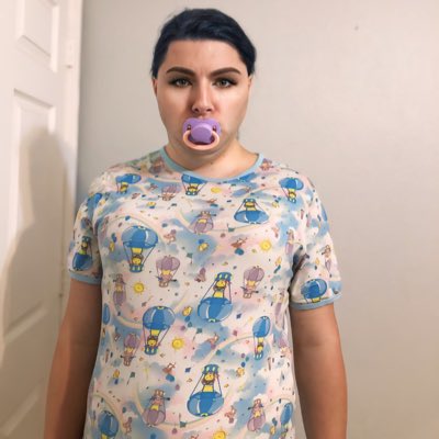 #NewProfilePic https://t.co/ad4wMTWsRG<a href="/tag/newprofilepic"class="tags">&#35;NewProfilePic</a>