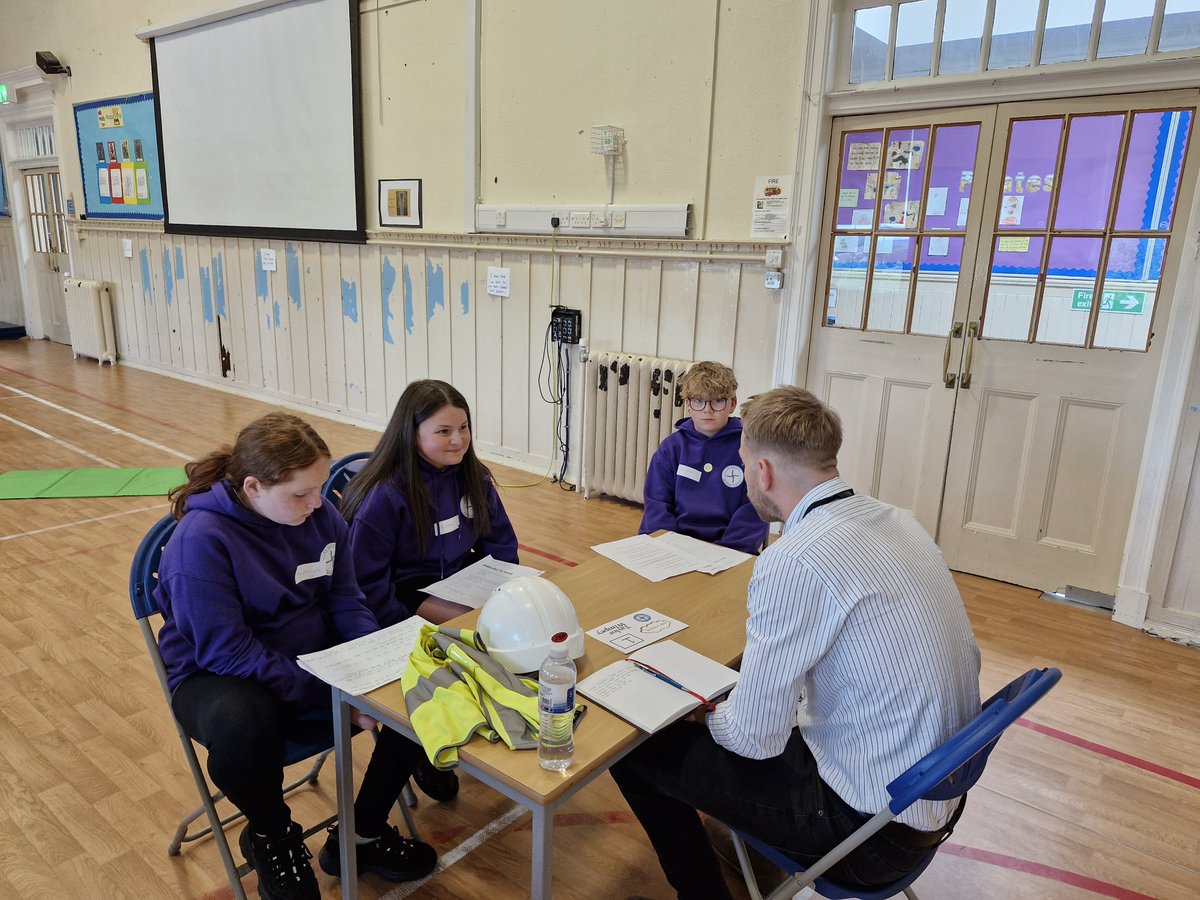 StBridesRCPS's tweet photo. This morning P7 pupils have been enjoying a careers fair with @TaylorWimpey staff thanks to the @magic_breakfast.
#RespectAchieveBelieve #DevelopingYoungWorkforce #DYW https://t.co/hlzTtvVZQC