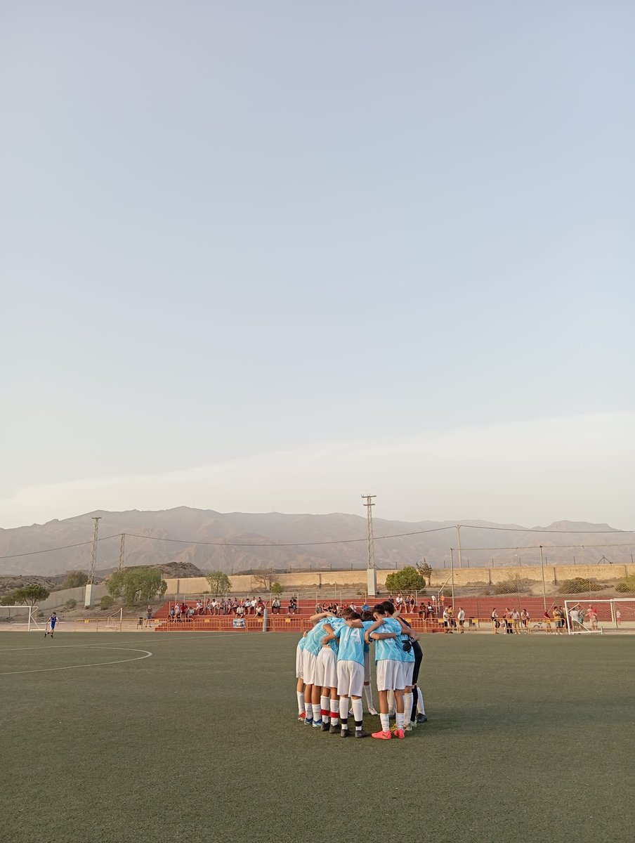 dalvarezmartin_'s tweet photo. Increíble experiencia vivida la de este finde en la Youth Supercup, Roquetas de Mar. @youth_supercup , felicidades a  toda la organización por como llevaron el torneo y al hotel por el trato recibido, nos traemos la experiencia, inolvidable para jugadores, padres y entrenadores - https://t.co/JXHEvmhvA0