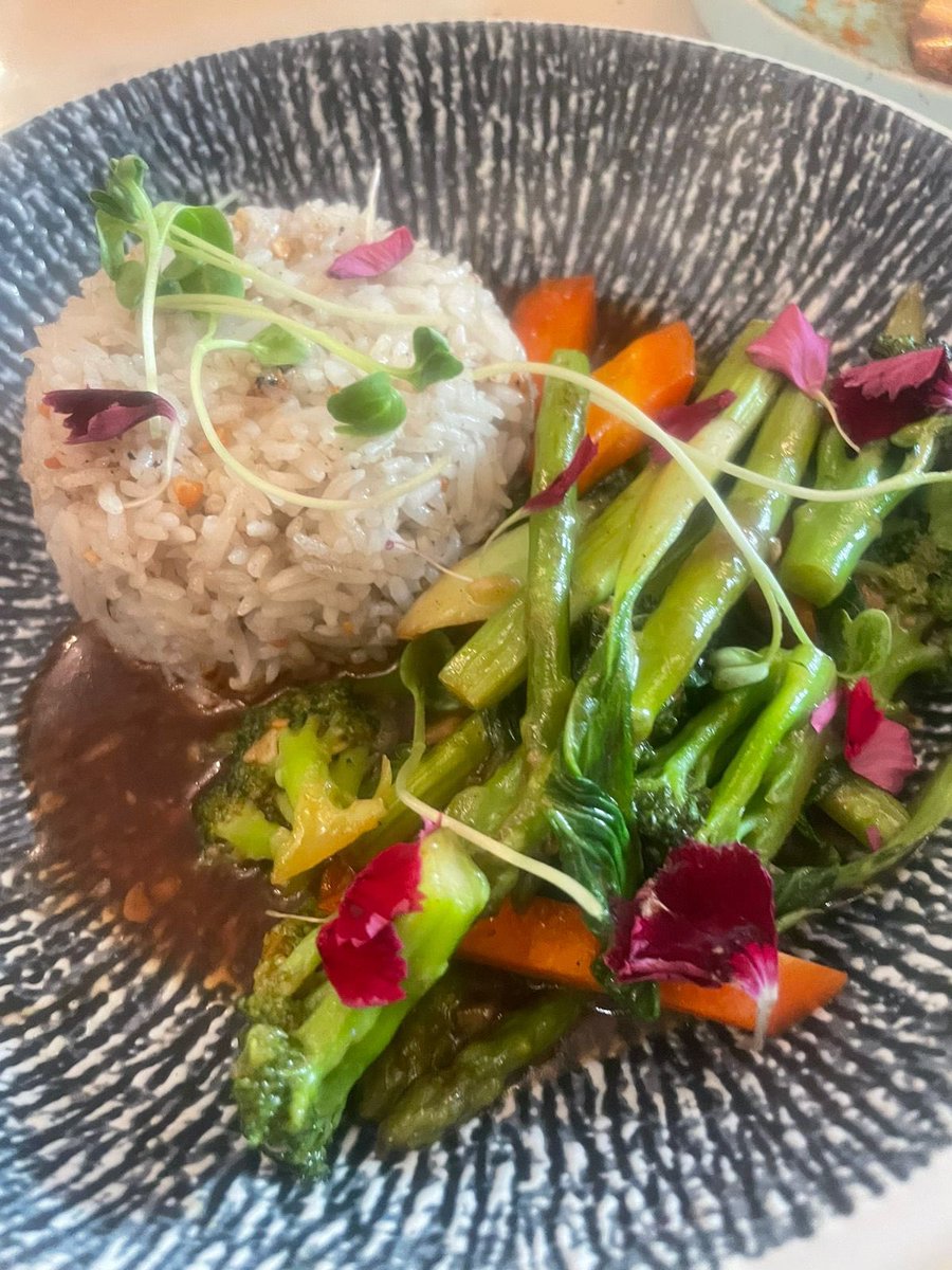 sparkths's tweet image. #chaeats this tasted saur good