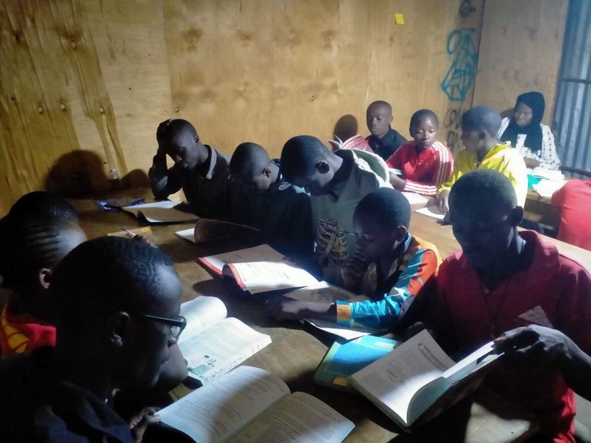 challengeaid_a's tweet photo. This week, the Desai Memorial Foundation generously donated textbooks to one of our libraries at Mashimoni School of Hope in Mathare. #thankyouDesai #schoolsofhope #challangeaid #education https://t.co/26p5QxKj2H