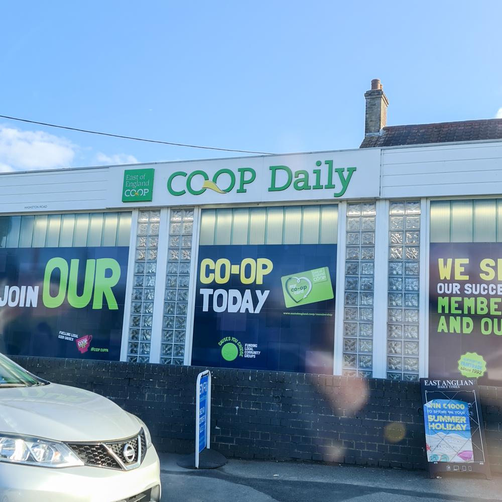 TideMill_Museum's tweet photo. Thank you staff at the East of England Co-op Hasketon Rd who have given us a donation of £150 - AND From 1 June to 31 August will  collect donations. Please use the branch and donate THANK YOU #LocalGiving @EastOfEnglandCoop #EastOfEnglandCoop
@EoECoop #EoECoop https://t.co/f7DUsejj0N