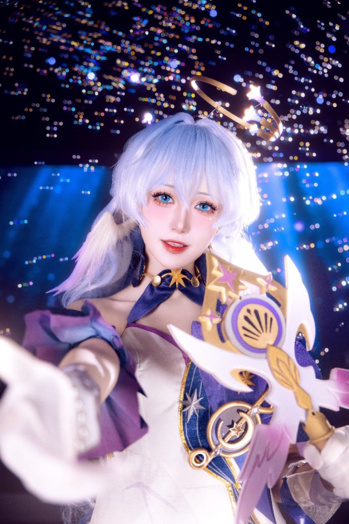 Welcome to my world!
#robin 
#cosplay 
#崩壊スターレイル 
#コスプレ女子 https://t.co/2tqLPvk0rm