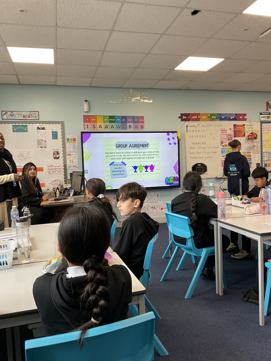 MarshfieldPS's tweet photo. Children in year 5 thoroughly enjoyed their Anti-Bullying workshop. A big thank you to #TeamBIB for visiting us! #Respect #CarltonCares @BiBresearch https://t.co/KpiY967tHG