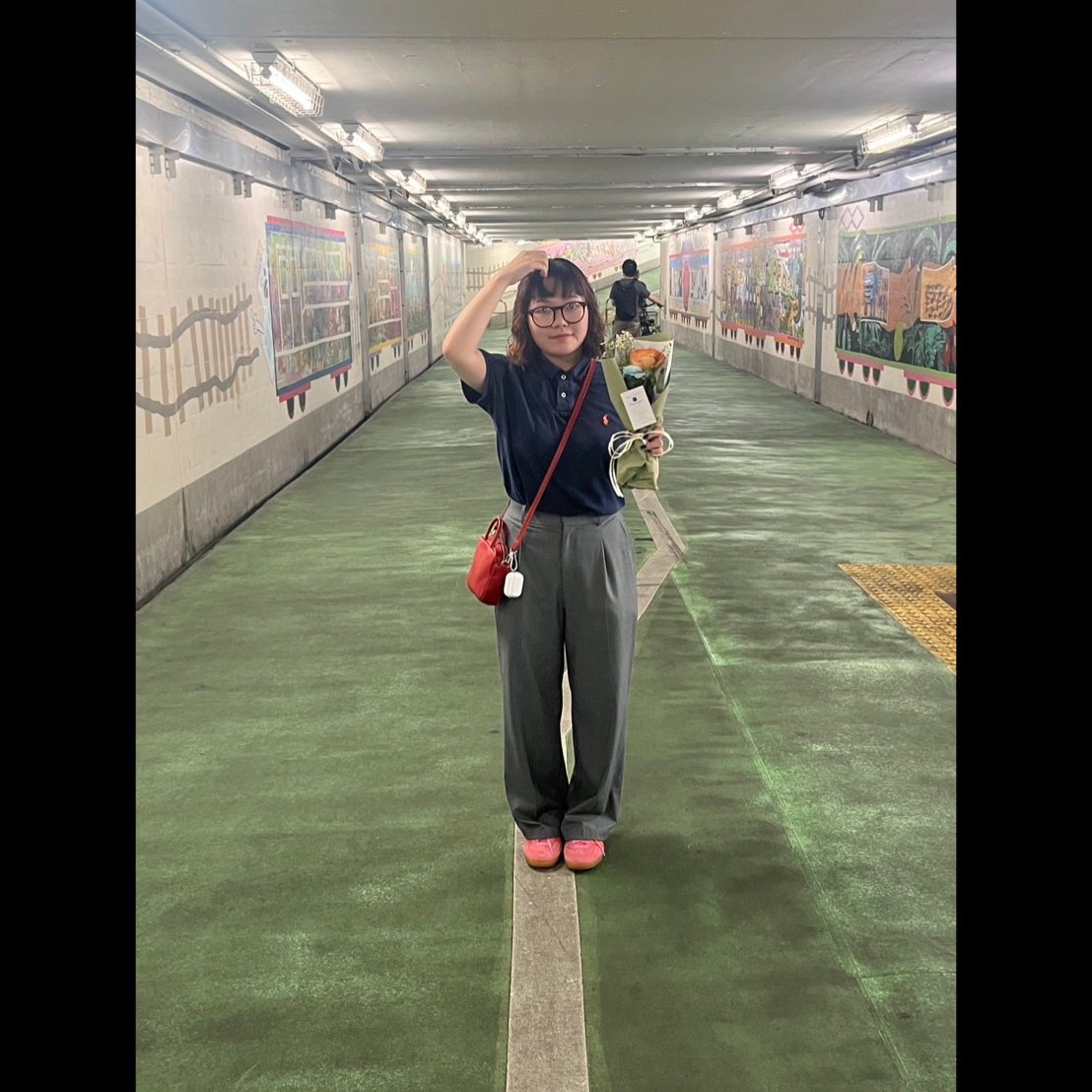 育 tweet media