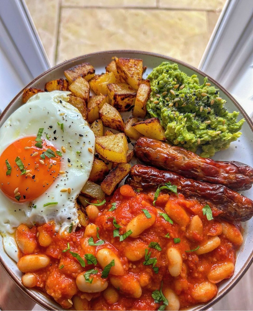 thelillynft's tweet image. "Just whipped up a scrumptious breakfast to start the day right. #BreakfastGoals #DeliciousStart #MorningBliss" 🍳