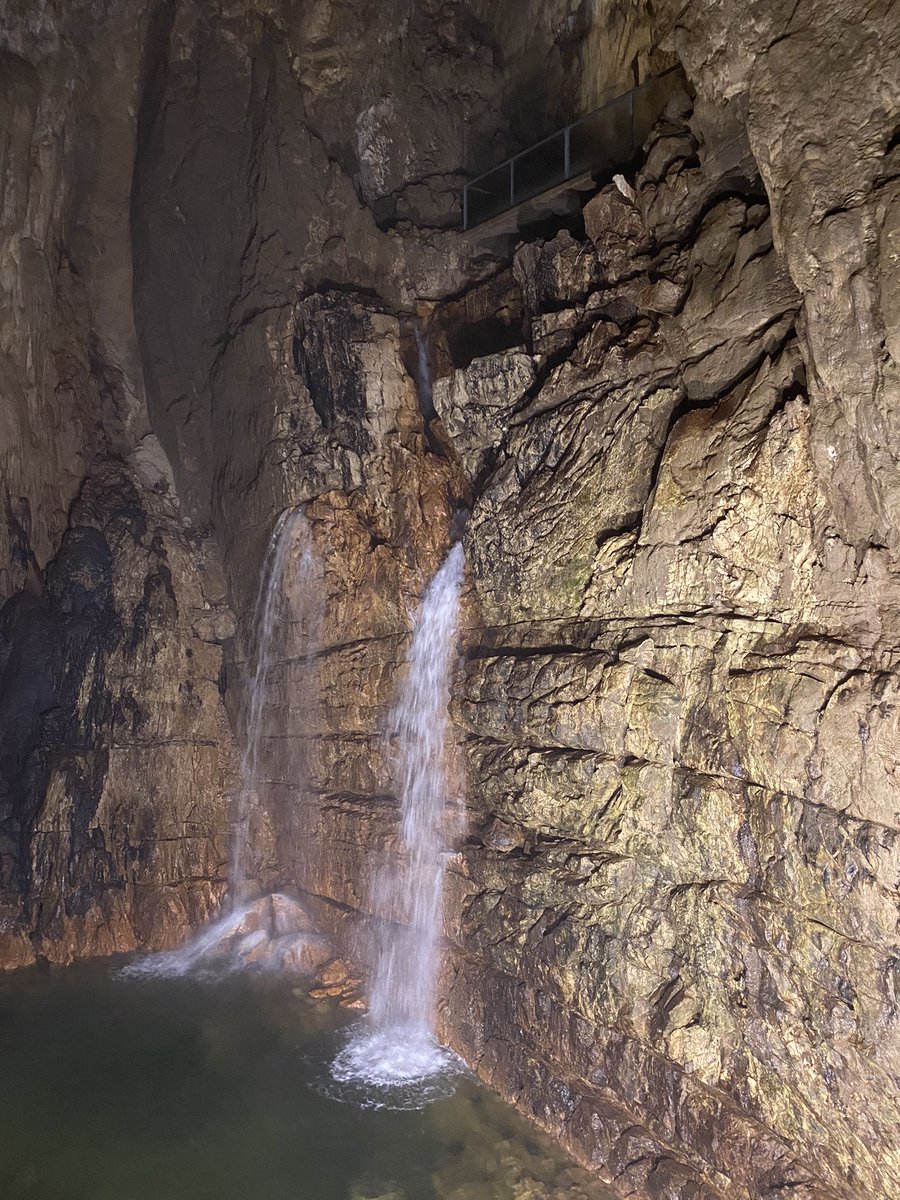 mattiaesp_'s tweet photo. Enjoyed a wonderful visit to the Grotte di Stiffe in Abruzzo! 🇮🇹 Nature’s beauty never ceases to amaze. #caves #nature #NatureExploration #Abruzzo https://t.co/Z115U9v6eY