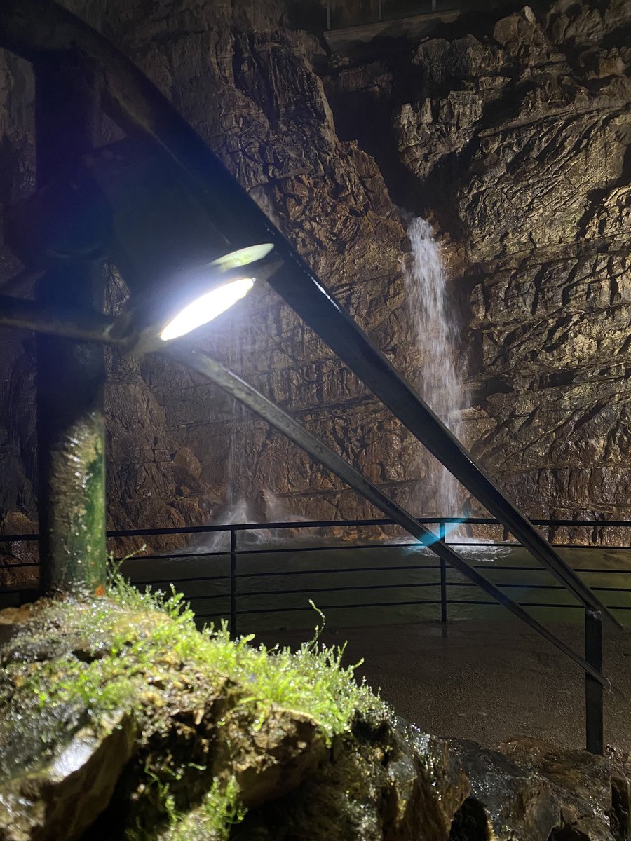 mattiaesp_'s tweet photo. Enjoyed a wonderful visit to the Grotte di Stiffe in Abruzzo! 🇮🇹 Nature’s beauty never ceases to amaze. #caves #nature #NatureExploration #Abruzzo https://t.co/Z115U9v6eY