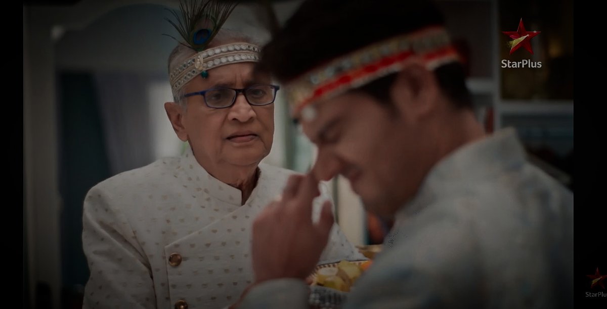 ParchedSelene's tweet photo. 3. The male gendered mummy

**I mean GK where u gone??🤧🥺

#anupamaa #maAn https://t.co/NkwHf2XsBP
