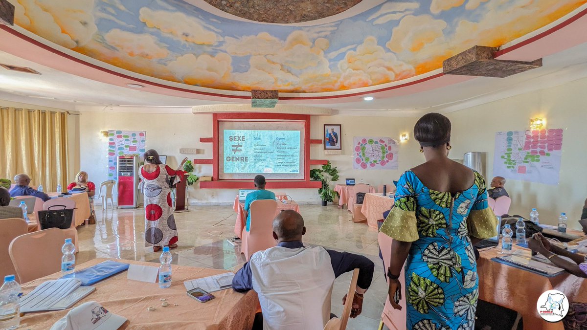 pddrcs_ituri's tweet photo. ITURI : GENRE ET RESOLUTION TRADITIONNELLE DES CONFLITS AU CŒUR DU RENFORCEMENT DES CAPACITES DES AGENTS ET CADRES DU P-DDRCS AU CINQUIEME JOUR DE LA FORMATION https://t.co/kPS5HigCyj