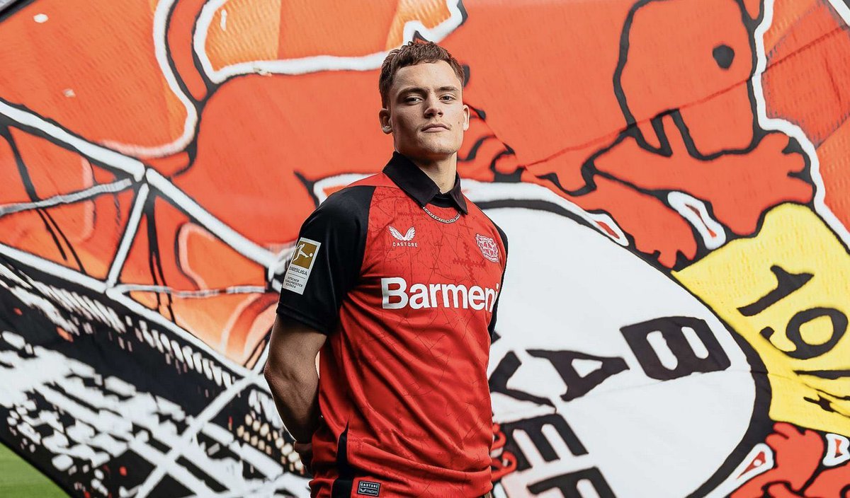 Schade, dass der Kragen nicht dabei ist. Damit hätte ich das Trikot gleich viel schicker gefunden.