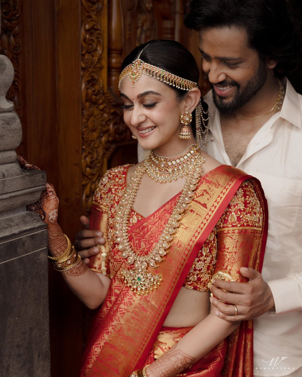 MixShow1016584's tweet image. Big congrats to Umapathy Ramaiah (Thambi Ramaiah's son) &amp;amp; #AishwaryaArjun (Arjun's daughter) on their wedding! 

Wishing them a joyous life together.

#Minnambalam #UmapathyWedsAishwarya #AishwaryaArjun #Umapathy #Arjun #ThambiRamaiah #ArjunSarja #Thambi