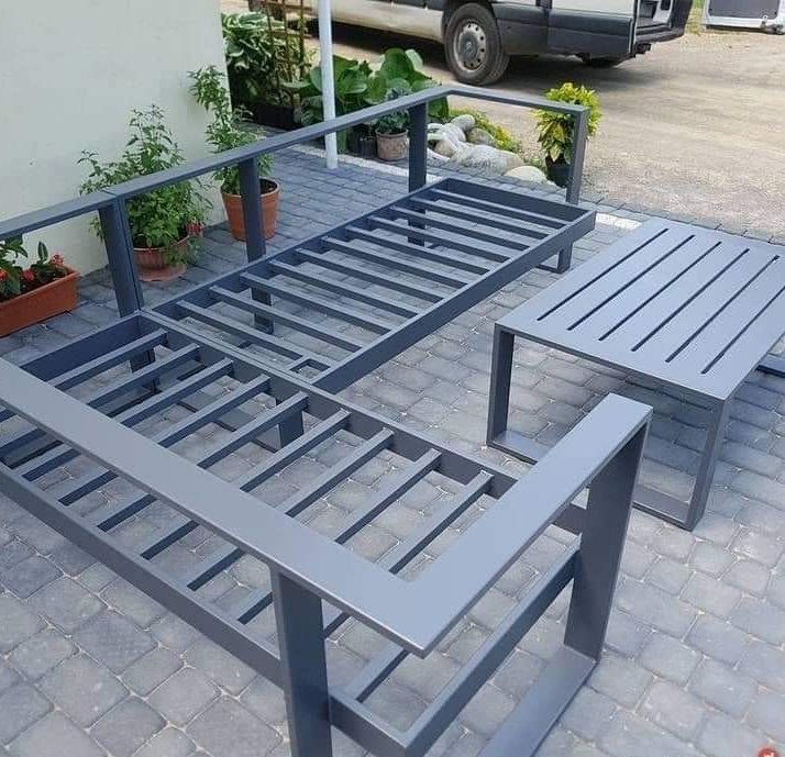 P_Interiors25's tweet image. We have these chic and trendy steel sofas for #outdoor space #gazebos #pergolas etc
Advantage is they have removal cushion and steel is well protected from weather.
#mainaandkigangi
#kanzedena @Branicemercy @iamkathambi @samiefrank