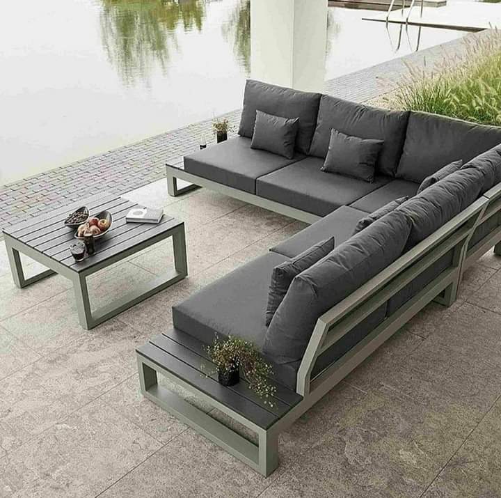 P_Interiors25's tweet image. We have these chic and trendy steel sofas for #outdoor space #gazebos #pergolas etc
Advantage is they have removal cushion and steel is well protected from weather.
#mainaandkigangi
#kanzedena @Branicemercy @iamkathambi @samiefrank