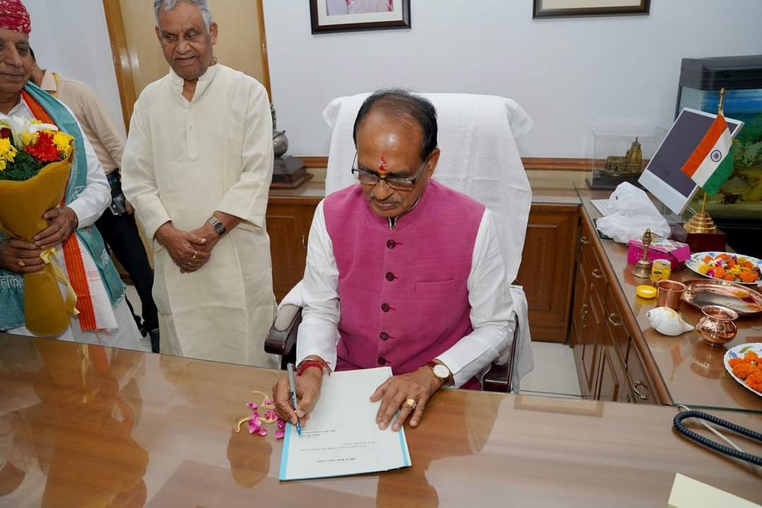 जन सेवा मित्र
जनता के सच्चे मित्र 
सुशासन_का_चित्र 
#मुख्यमंत्रीजनसेवामित्र
 
<a href="/CMMadhyaPradesh/">Chief Minister, MP</a> <a href="/DrMohanYadav51/">Dr Mohan Yadav</a> <a href="/ChouhanShivraj/">Shivraj Singh Chouhan</a> <a href="/CMMadhyaPradesh/">Chief Minister, MP</a>
