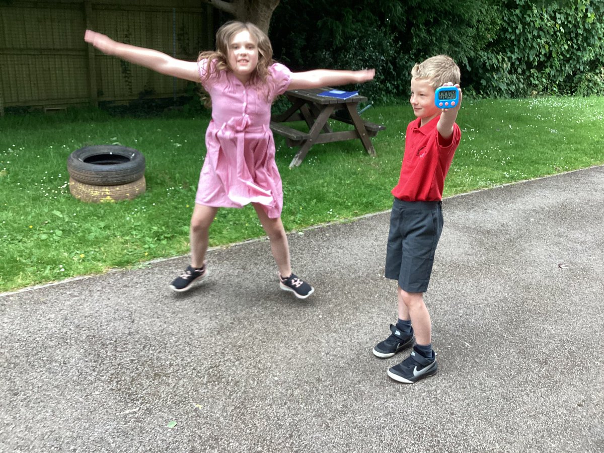 Llysfaen2026's tweet photo. 4CP busy estimating and timing events and activities . #4CP #MN https://t.co/OpbxOJDxKT