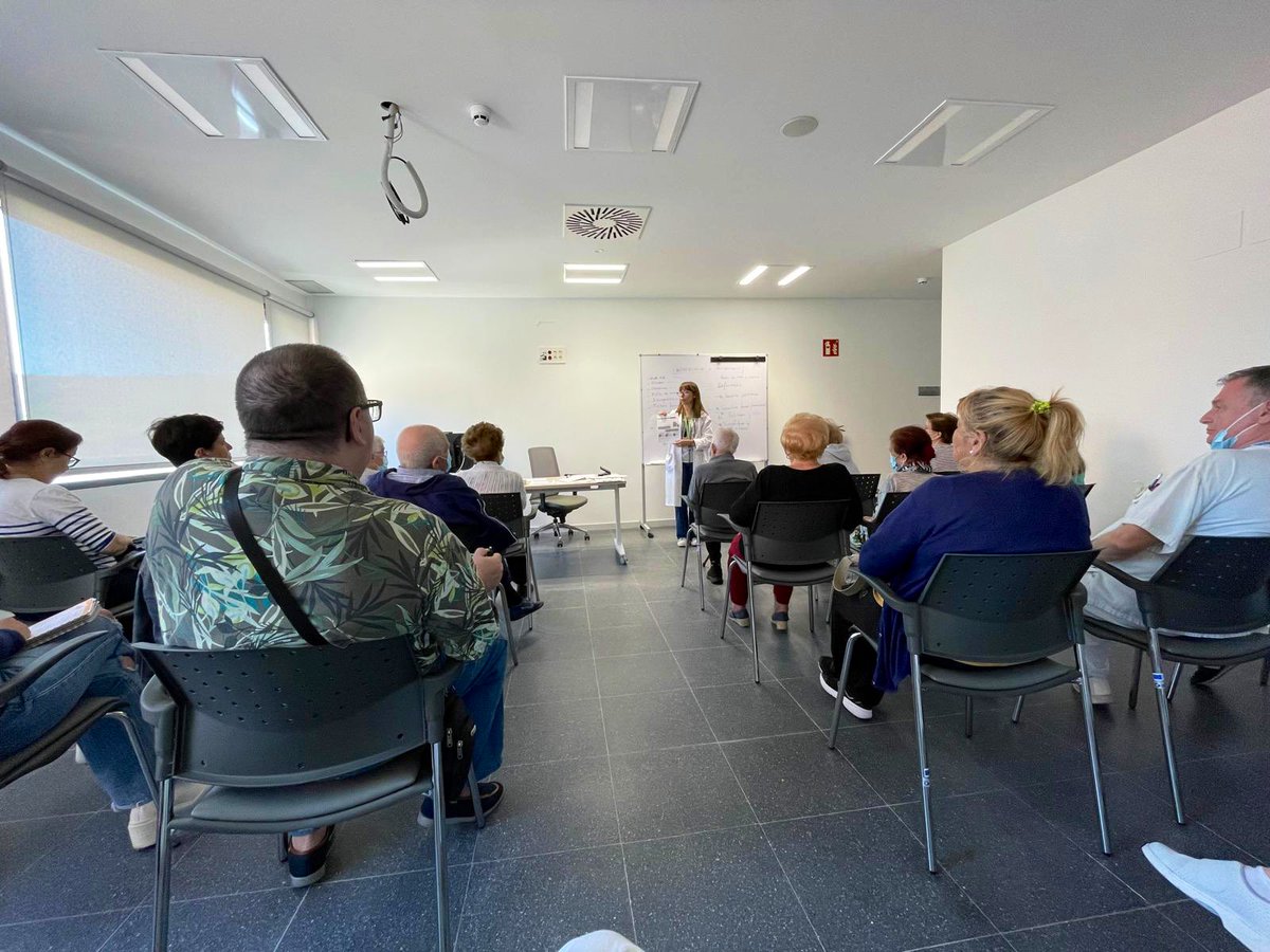 🗣️En nuestro segundo martes de Junio, continuamos con la Escuela de Cuidadores, nuestra Farmacéutica Eva Martin <a href="/evamalcalde/">eva martin</a> nos enseña la importancia de la “Adherencia al Tratamiento” 👏
