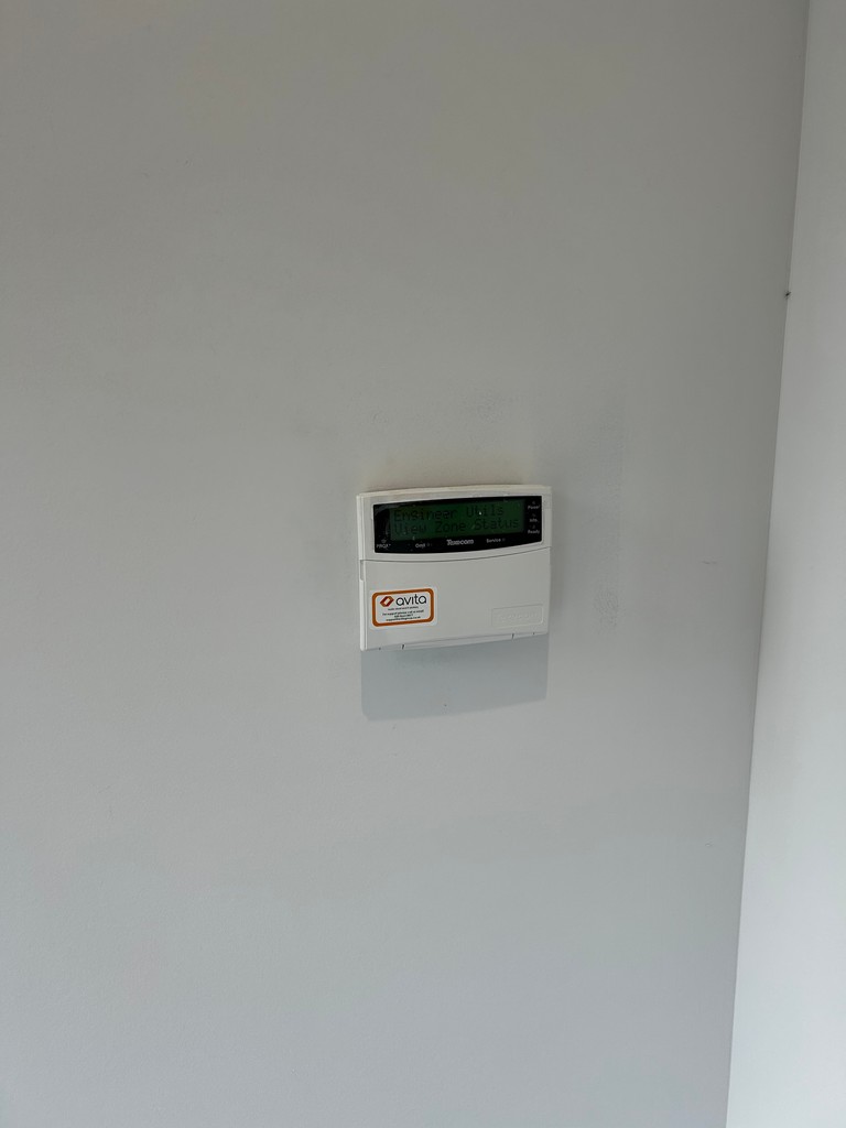 AvitaTech's tweet photo. Looking for a new alarm system? Avita Group has got you covered!
Our top-notch alarm systems are perfect for both homes and offices. We'll tailor a solution that suits your needs perfectly. 
#AvitaGroup #HomeSecurity #OfficeSafety #AlarmSystems https://t.co/rnNFK6KGdj