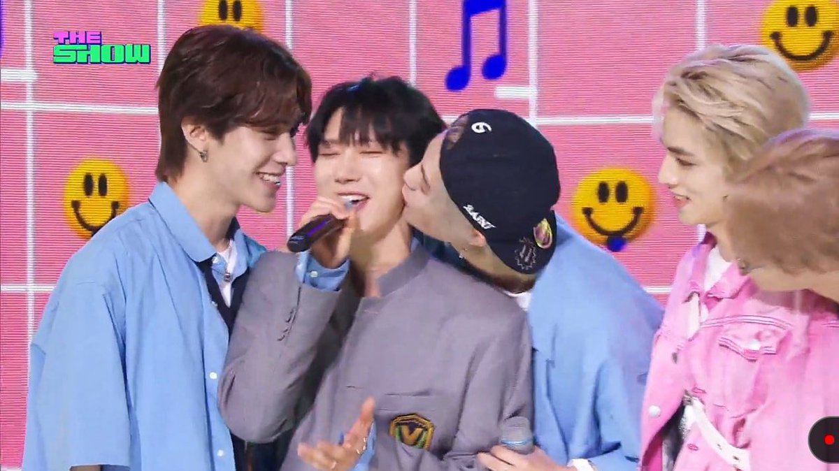 loossemble enthusiast tweet media