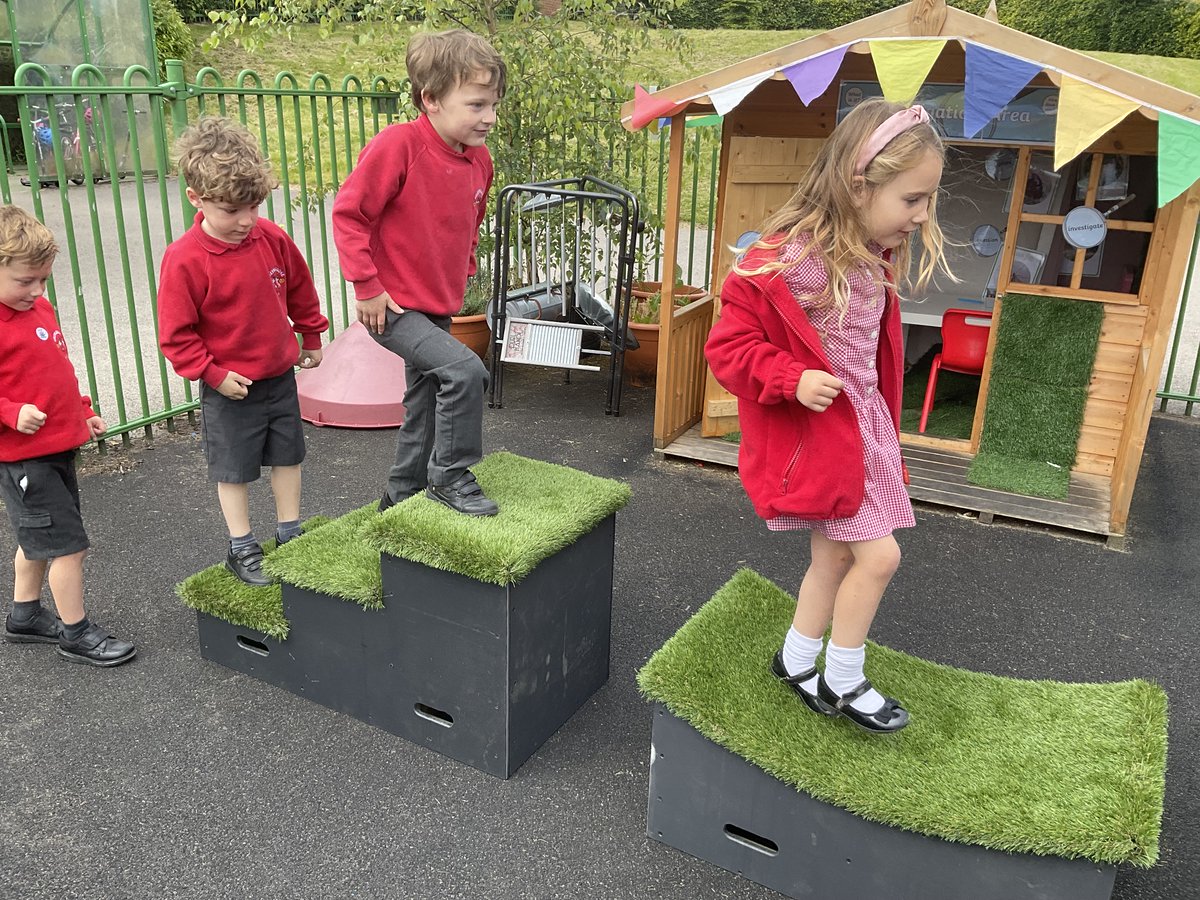 greysbrookeatlp's tweet image. Reception are loving their new outdoor equipment @the_atlp #grossmotordevelopment