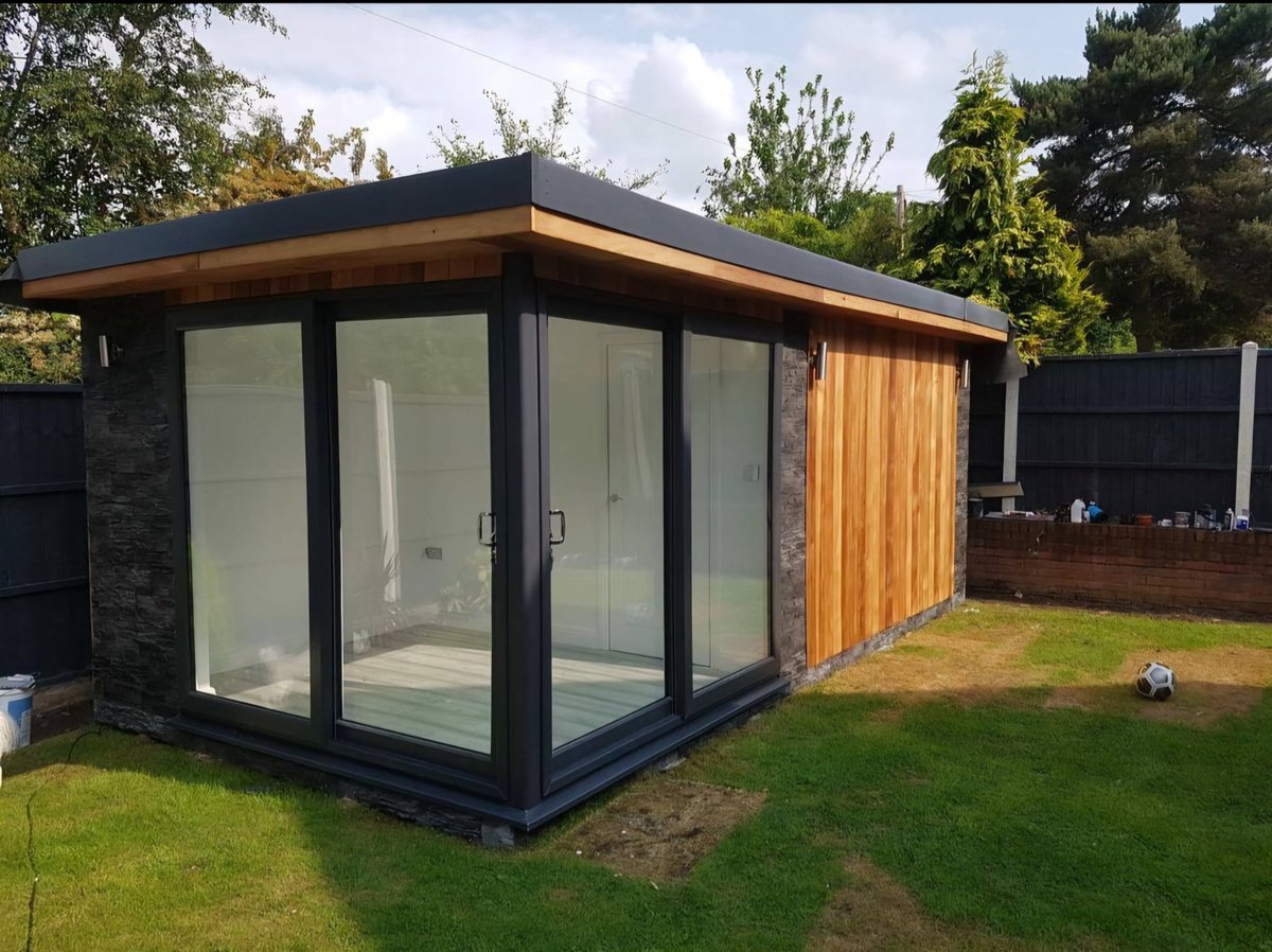 A look back to today in 2018.
This room integrated a home office with a fabulous cinema room at the rear.  Built in Shenstone, Staffs, this room was fully soundproofed and included a  91 inch projector screen,  Dolby Atmos 5.1.2 system and lighting.