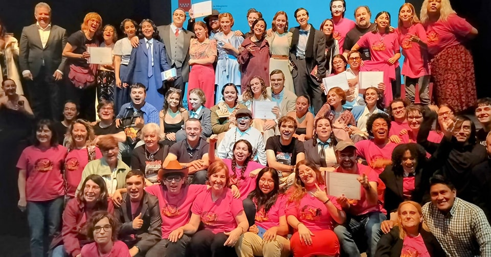 🙌👏 ¡ <a href="/IesNarcis/">MacberianosIESNarcisMonturiol</a>  Grupo de Teatro del IES Narcís Monturiol de #Parla, PRIMER PREMIO del XXXI Certamen de #TeatroEscolar de la CAM, Mejor dirección para Maribel y <a href="/Fernandoscalvo/">FERNANDO SÁNCHEZ CALVO</a> y Mejor Actor Protagonista Iker Gutiérrez con #ProyectoLaramire.