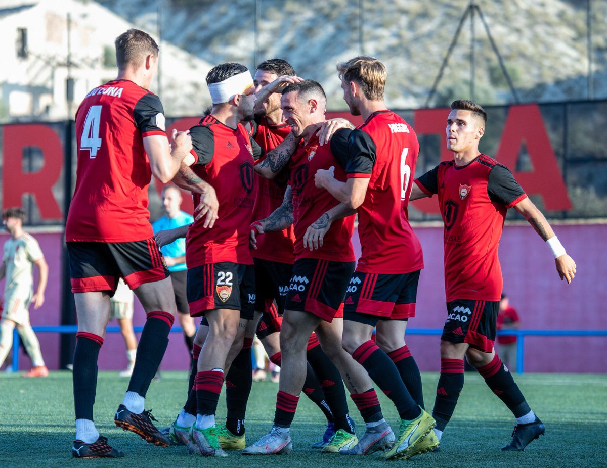 Los años que no quieres que terminen ya son los mejores, terminen como terminen. <a href="/cdcieza_/">𝐂𝐥𝐮𝐛 𝐃𝐞𝐩𝐨𝐫𝐭𝐢𝐯𝐨 𝐂𝐢𝐞𝐳𝐚</a>