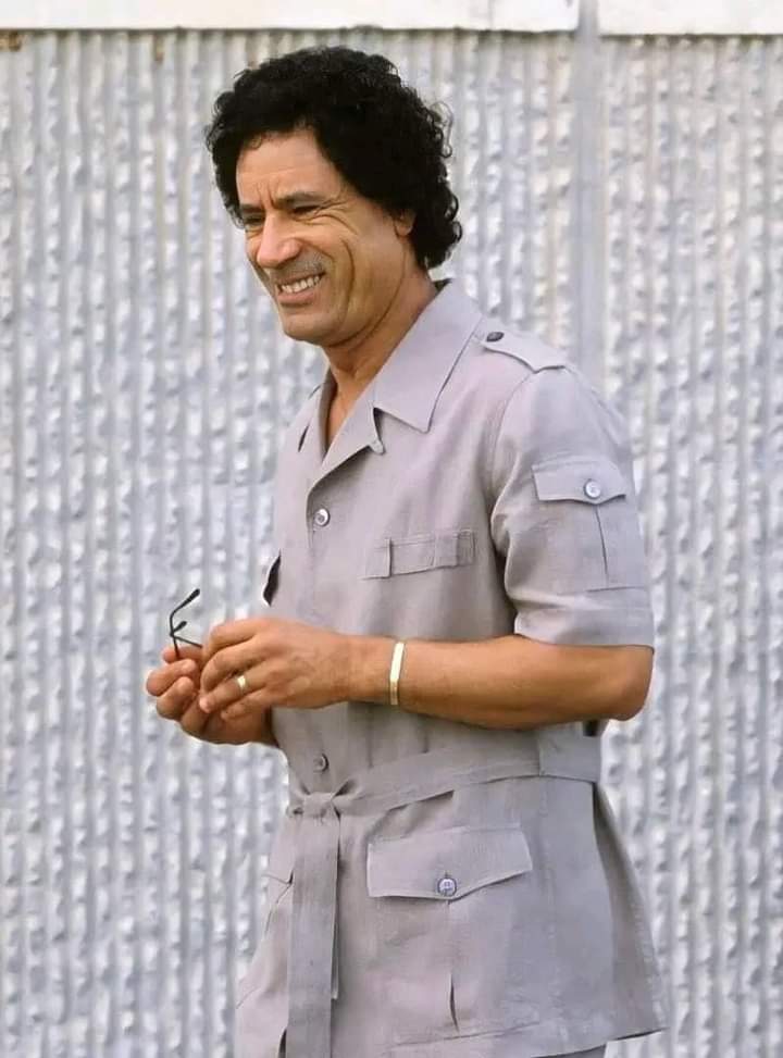 Major82saab's tweet photo. يصادف اليوم 11 يونيو  الذكرى الخامسة والخمسون لطرد القواعد الامـريكية عن الاراضي الليبية . 

وهذا هو عيد الاستقلال الحقيقي الذي تحقق على يد العقيد معمر القذافي ورفاقه في تنظيم الضباط الوحدويين الاحرار . https://t.co/95gcJj4sdP