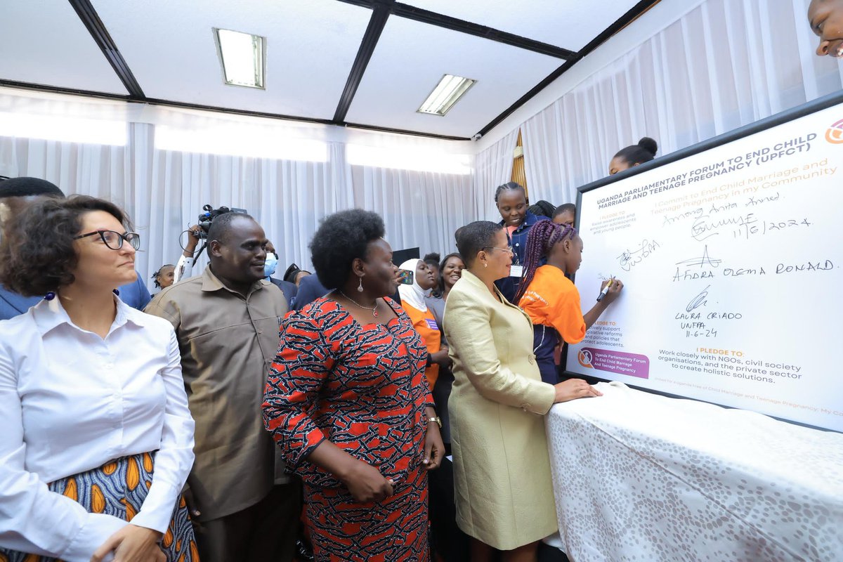Parliament of Uganda (@parliament_ug) on Twitter photo She spoke at the launch of the Parliamentary Forum to End Child Marriage and Teen Pregnancies, chaired by MP Afidra Ronald. Flanked by Ms Laura Criado Lafuente of <a href="/UNFPAUganda/">UNFPA Uganda</a>, she urged the teens to defy attempts to ruin their future through early marriages, pregnancies. She spoke at the launch of the Parliamentary Forum to End Child Marriage and Teen Pregnancies, chaired by MP Afidra Ronald. Flanked by Ms Laura Criado Lafuente of <a href="/UNFPAUganda/">UNFPA Uganda</a>, she urged the teens to defy attempts to ruin their future through early marriages, pregnancies.