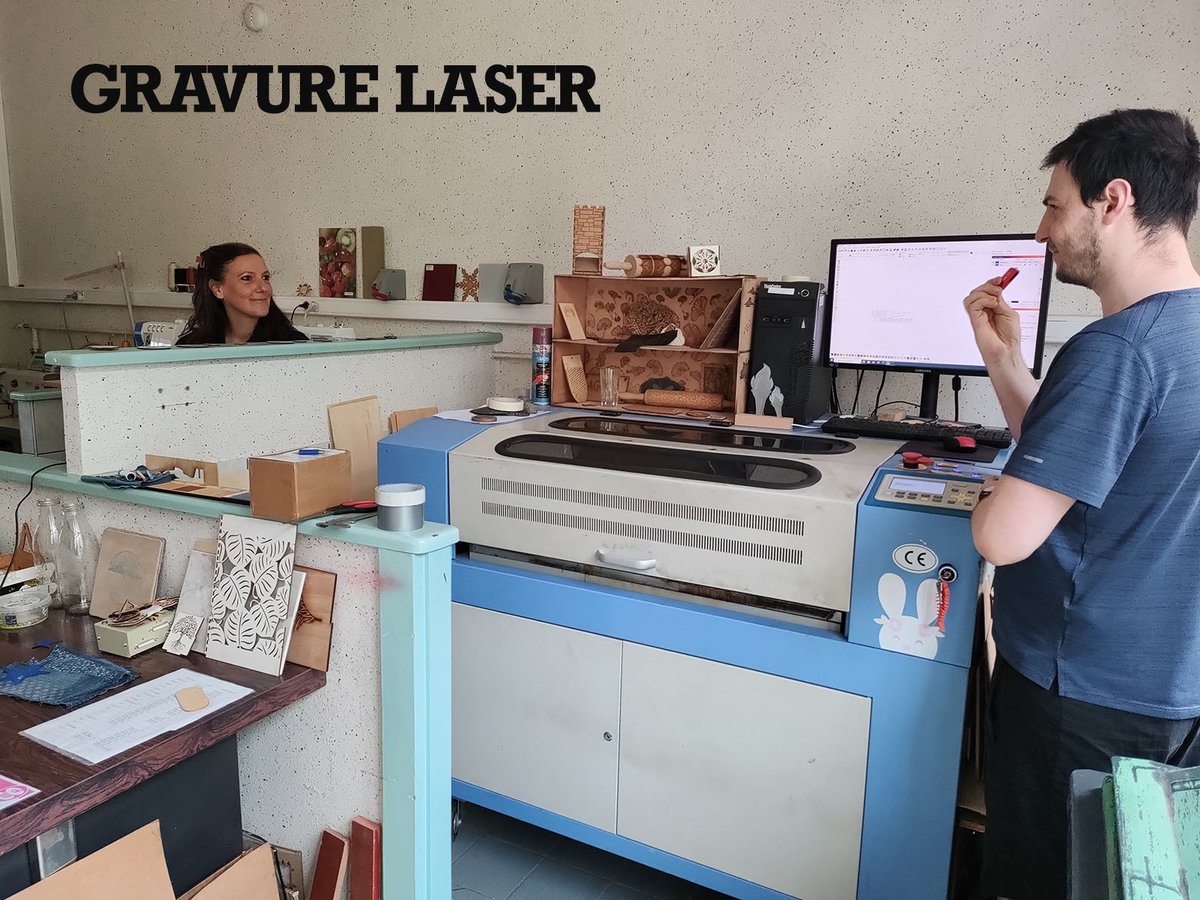 Visite du <a href="/fablab3lapins/">Fablab des 3 Lapins</a> dans le cadre du réseau Lure-Luxeuil. Impression 3D, broderie numérique, gravure &amp; découpe laser... des technologies au service des PME mais aussi du monde éducatif. <a href="/DSDEN70/">DSDEN de la Haute-Saône</a> <a href="/DelphineRaba/">Delphine Raba</a> <a href="/PhDestable/">Philippe Destable</a>