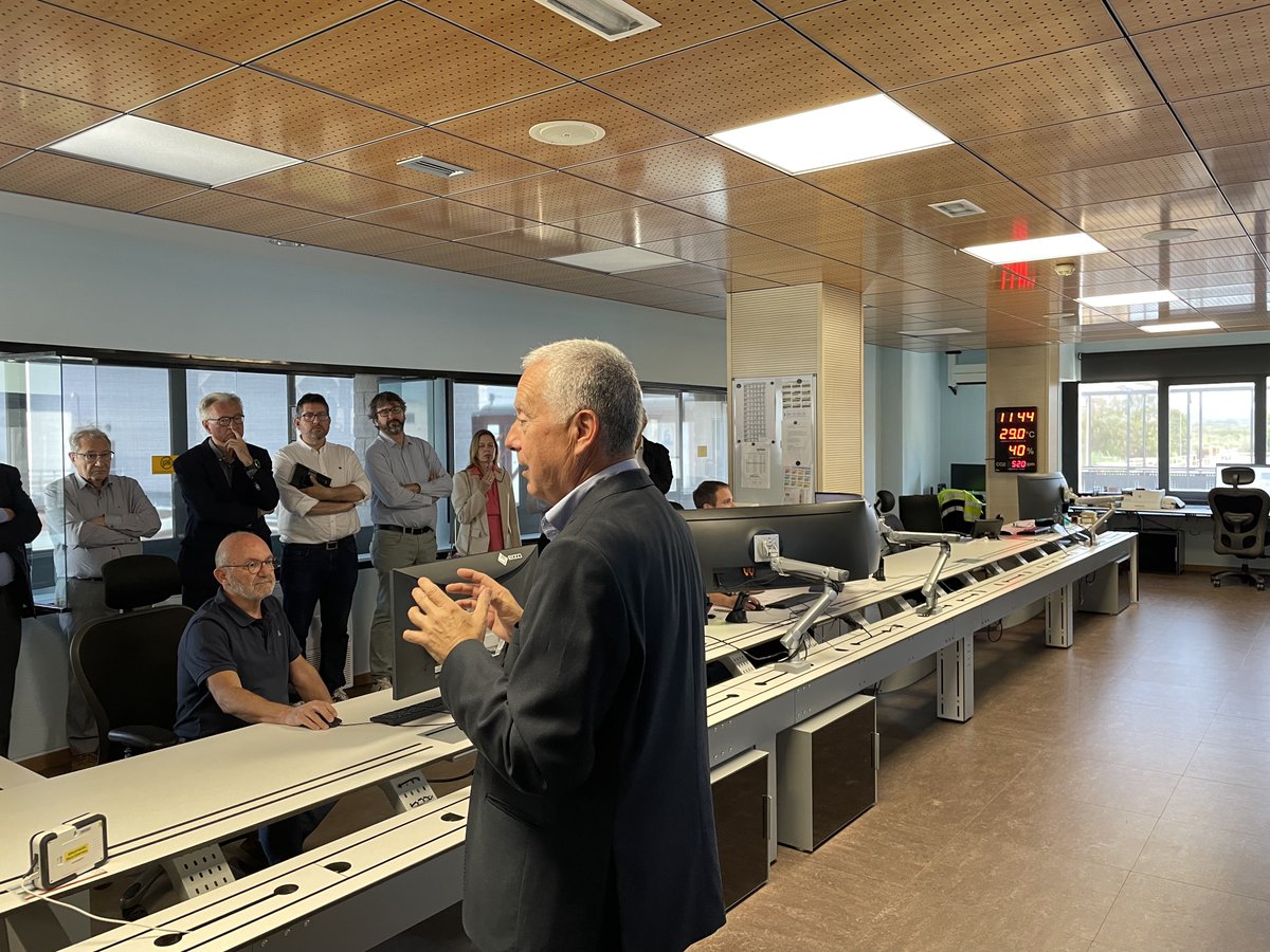 impulscatsud's tweet photo. L'Assemblea de Socis d'ImpulsCatSud va revalidar la confiança en els seus òrgans de govern 2 anys més. La trobada es va celebrar el passat 28 de maig a les instal·lacions del CAT on vam conèixer la tasca i importància de l'ens en la gestió de l’aigua a la #CatSud. https://t.co/51tKiVomQx