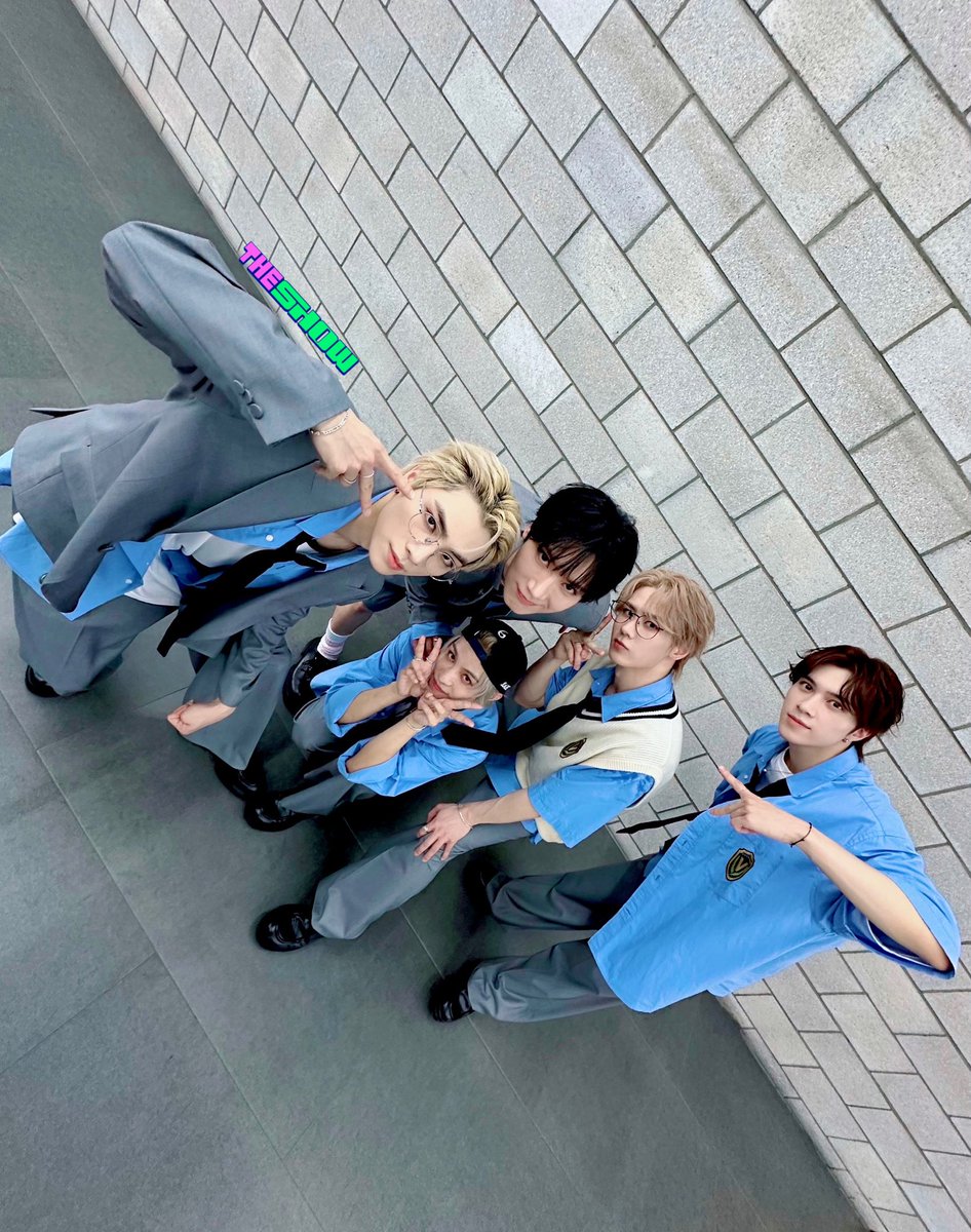 🐕🌈 tweet media