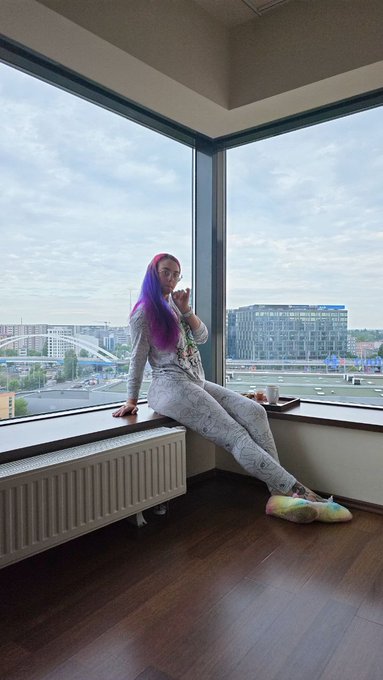 Is your 🍌 small?  Let me rate it! 😈 https://t.co/kLnKtBR8oL